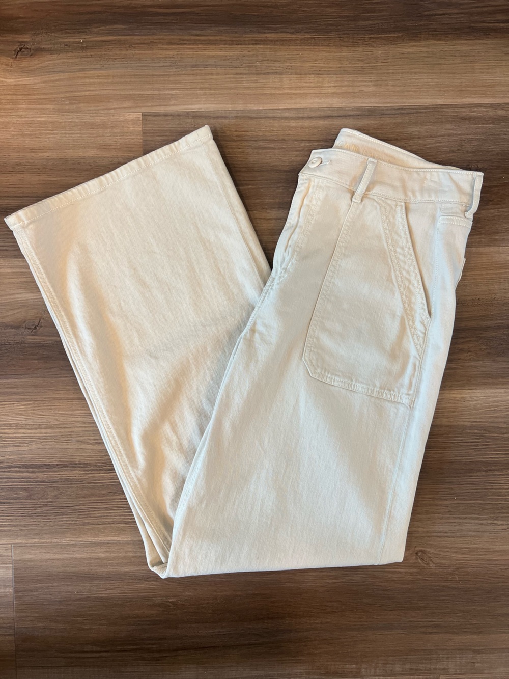 American Eagle Outfitters Wide Leg Pants in Off-White